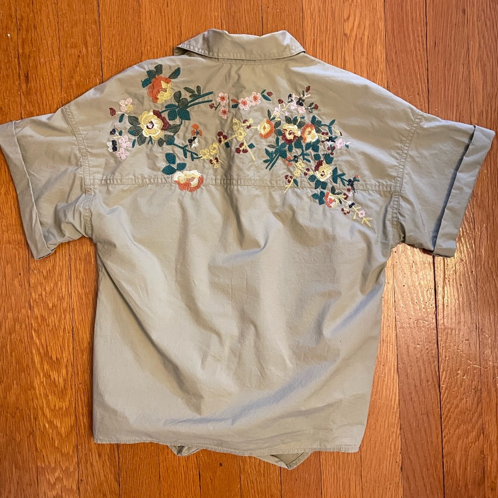 Madewell Floral Embroidered Tie-Front Safari Shirt - Picture 5 of 8